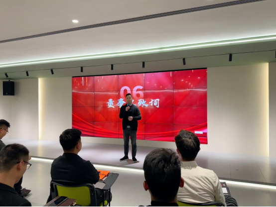 鑫華派鋁業(yè)2025目標(biāo)啟動(dòng)大會：蓄勢待發(fā)，劍指新程